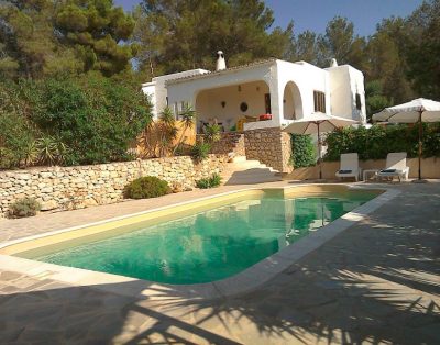 Studio with Swimming Pool